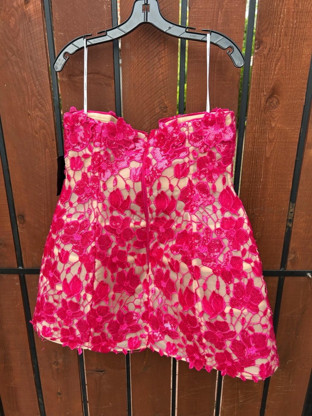 RETROFETE alira lace mini dress in cerise size large NWT - Picture 6 of 10